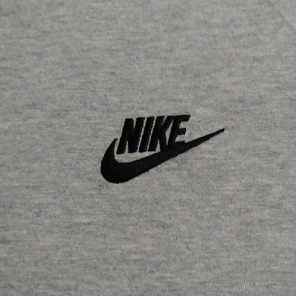 Nike Club Tee - Picture 2 of 4